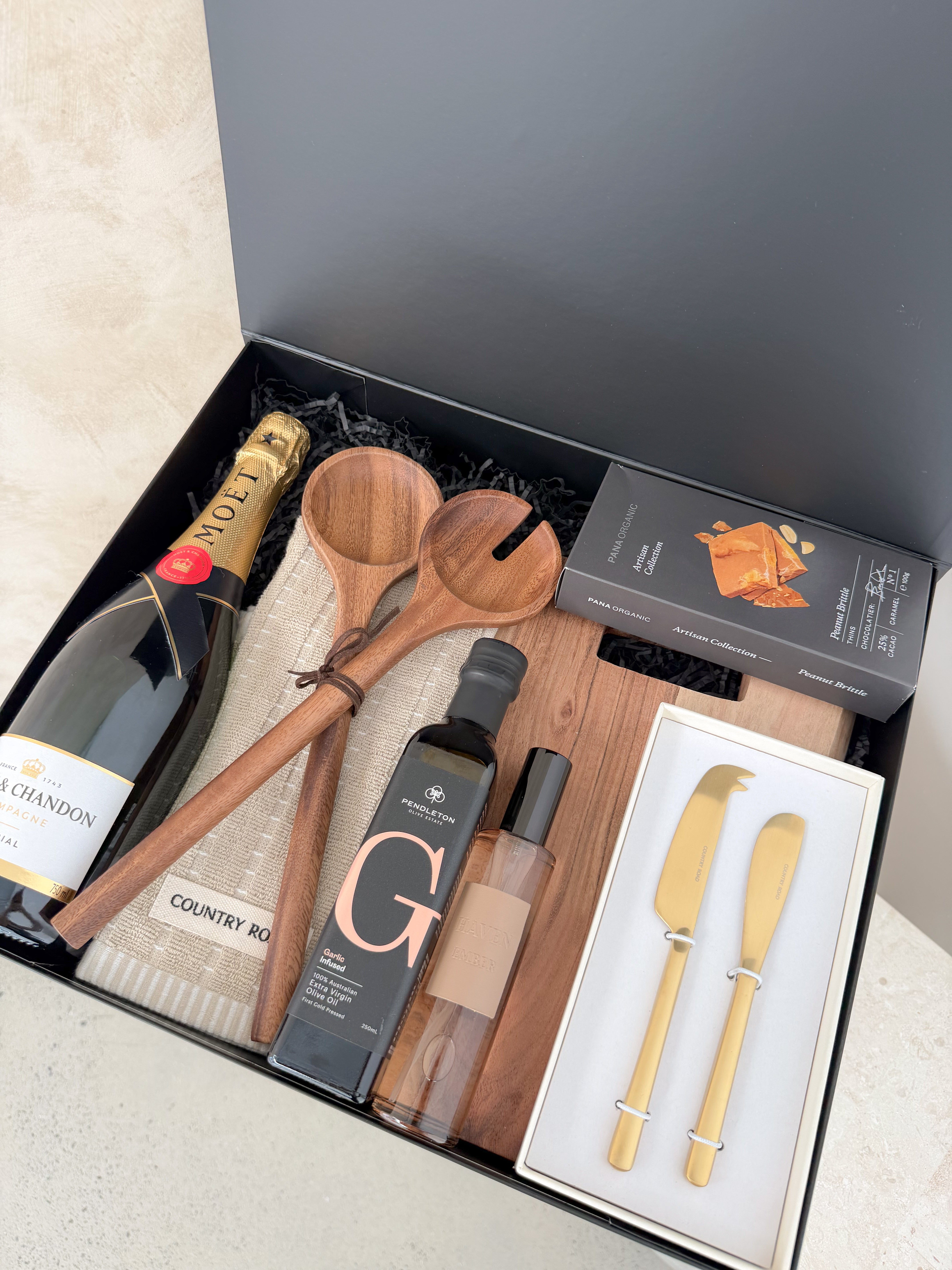 The Entertainer Lux (Moet)