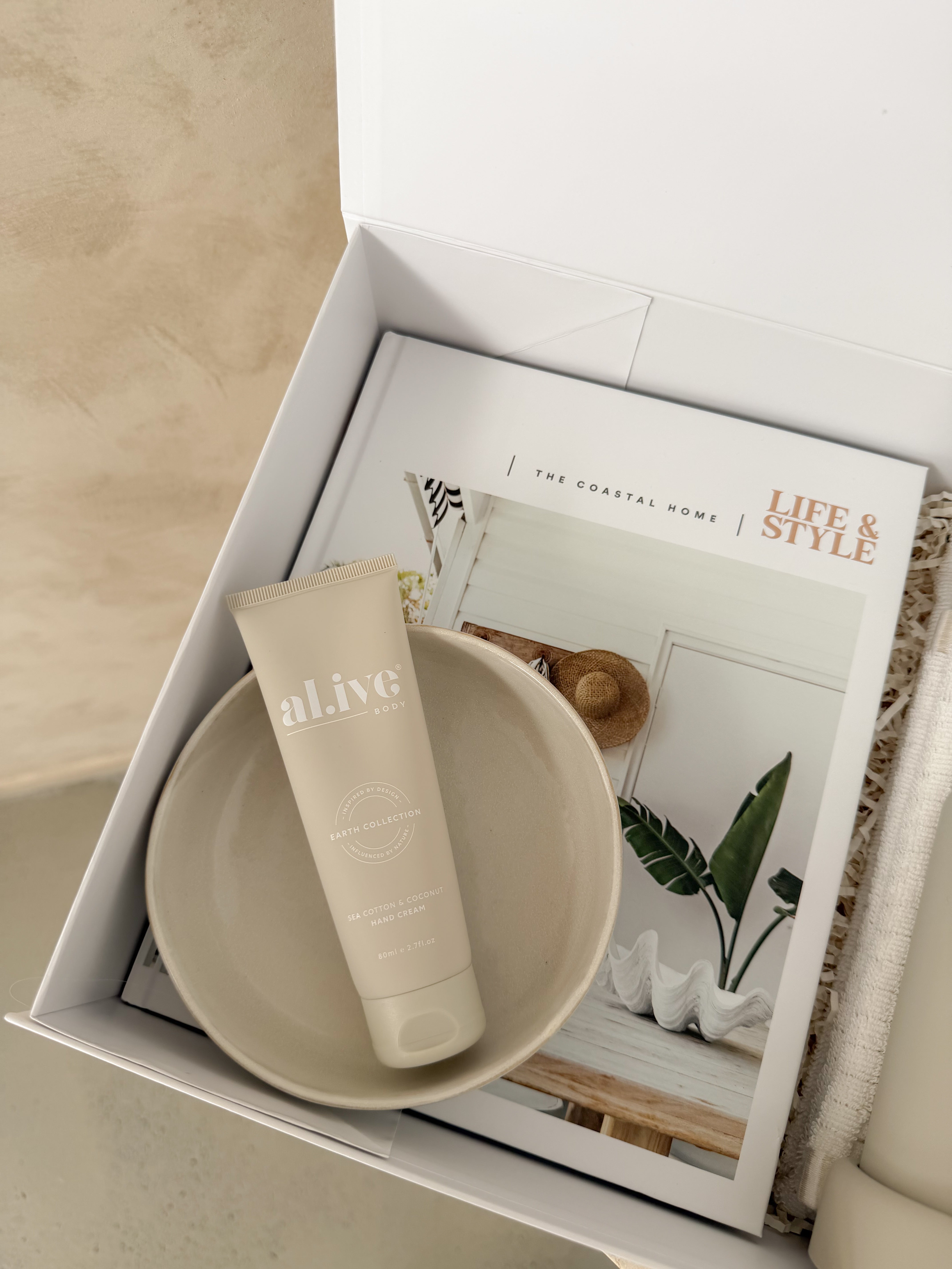 The Elegant Table